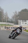 Mallory-park-Leicestershire;Mallory-park-photographs;Motorcycle-action-photographs;event-digital-images;eventdigitalimages;mallory-park;no-limits-trackday;peter-wileman-photography;trackday;trackday-digital-images;trackday-photos