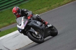 Mallory-park-Leicestershire;Mallory-park-photographs;Motorcycle-action-photographs;event-digital-images;eventdigitalimages;mallory-park;no-limits-trackday;peter-wileman-photography;trackday;trackday-digital-images;trackday-photos