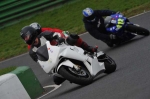 Mallory-park-Leicestershire;Mallory-park-photographs;Motorcycle-action-photographs;event-digital-images;eventdigitalimages;mallory-park;no-limits-trackday;peter-wileman-photography;trackday;trackday-digital-images;trackday-photos