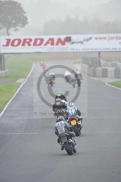 Mallory park Leicestershire;Mallory park photographs;Motorcycle action photographs;event digital images;eventdigitalimages;mallory park;no limits trackday;peter wileman photography;trackday;trackday digital images;trackday photos
