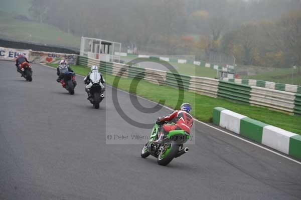 Mallory park Leicestershire;Mallory park photographs;Motorcycle action photographs;event digital images;eventdigitalimages;mallory park;no limits trackday;peter wileman photography;trackday;trackday digital images;trackday photos