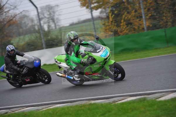 Mallory park Leicestershire;Mallory park photographs;Motorcycle action photographs;event digital images;eventdigitalimages;mallory park;no limits trackday;peter wileman photography;trackday;trackday digital images;trackday photos