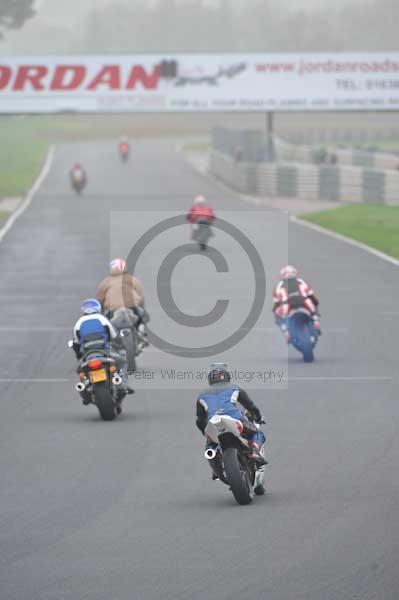 Mallory park Leicestershire;Mallory park photographs;Motorcycle action photographs;event digital images;eventdigitalimages;mallory park;no limits trackday;peter wileman photography;trackday;trackday digital images;trackday photos