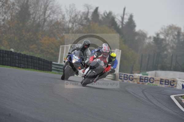 Mallory park Leicestershire;Mallory park photographs;Motorcycle action photographs;event digital images;eventdigitalimages;mallory park;no limits trackday;peter wileman photography;trackday;trackday digital images;trackday photos