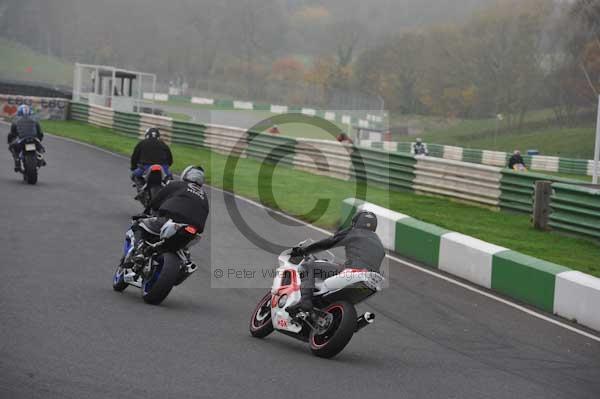 Mallory park Leicestershire;Mallory park photographs;Motorcycle action photographs;event digital images;eventdigitalimages;mallory park;no limits trackday;peter wileman photography;trackday;trackday digital images;trackday photos