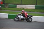 Mallory-park-Leicestershire;Mallory-park-photographs;Motorcycle-action-photographs;event-digital-images;eventdigitalimages;mallory-park;no-limits-trackday;peter-wileman-photography;trackday;trackday-digital-images;trackday-photos