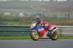Mallory-park-Leicestershire;Mallory-park-photographs;Motorcycle-action-photographs;event-digital-images;eventdigitalimages;mallory-park;no-limits-trackday;peter-wileman-photography;trackday;trackday-digital-images;trackday-photos