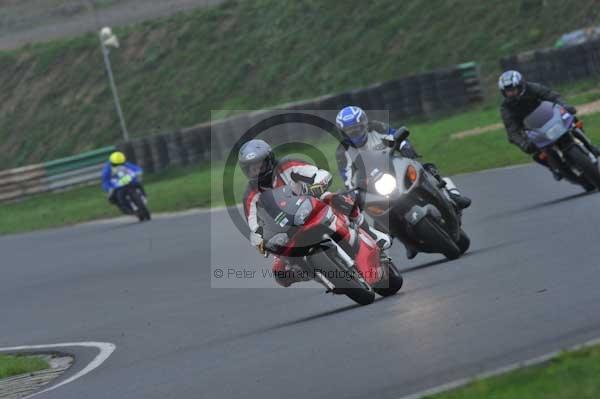 Mallory park Leicestershire;Mallory park photographs;Motorcycle action photographs;event digital images;eventdigitalimages;mallory park;no limits trackday;peter wileman photography;trackday;trackday digital images;trackday photos