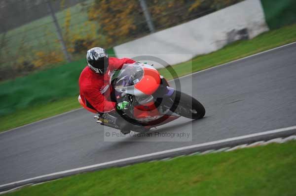 Mallory park Leicestershire;Mallory park photographs;Motorcycle action photographs;event digital images;eventdigitalimages;mallory park;no limits trackday;peter wileman photography;trackday;trackday digital images;trackday photos