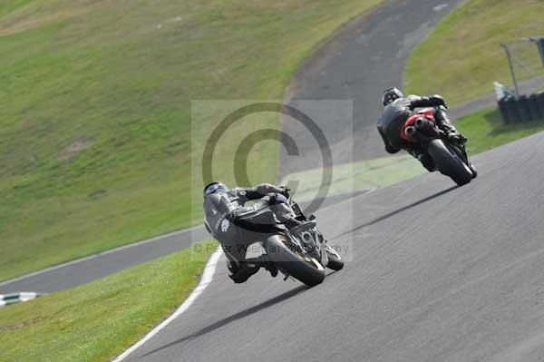 Motorcycle action photographs;Trackday digital images;cadwell;cadwell park photographs;event digital images;eventdigitalimages;motor racing louth lincolnshire;no limits trackdays;peter wileman photography;trackday;trackday photos