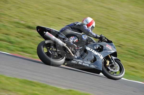 Motorcycle action photographs;Trackday digital images;cadwell;cadwell park photographs;event digital images;eventdigitalimages;motor racing louth lincolnshire;no limits trackdays;peter wileman photography;trackday;trackday photos