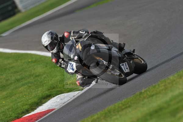 Motorcycle action photographs;Trackday digital images;cadwell;cadwell park photographs;event digital images;eventdigitalimages;motor racing louth lincolnshire;no limits trackdays;peter wileman photography;trackday;trackday photos