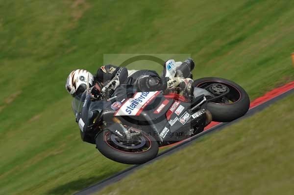 Motorcycle action photographs;Trackday digital images;cadwell;cadwell park photographs;event digital images;eventdigitalimages;motor racing louth lincolnshire;no limits trackdays;peter wileman photography;trackday;trackday photos