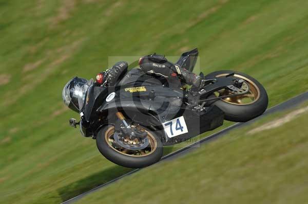 Motorcycle action photographs;Trackday digital images;cadwell;cadwell park photographs;event digital images;eventdigitalimages;motor racing louth lincolnshire;no limits trackdays;peter wileman photography;trackday;trackday photos