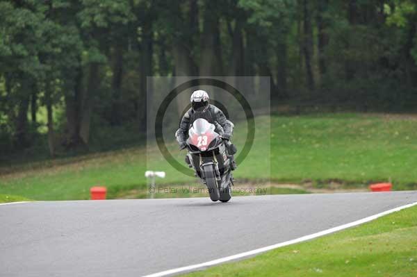 Motorcycle action photographs;Trackday digital images;cadwell;cadwell park photographs;event digital images;eventdigitalimages;motor racing louth lincolnshire;no limits trackdays;peter wileman photography;trackday;trackday photos