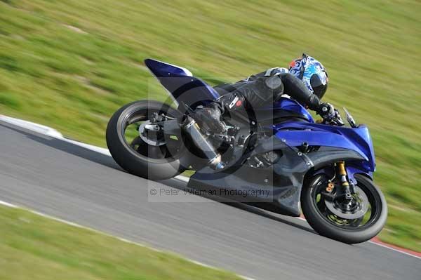 Motorcycle action photographs;Trackday digital images;cadwell;cadwell park photographs;event digital images;eventdigitalimages;motor racing louth lincolnshire;no limits trackdays;peter wileman photography;trackday;trackday photos