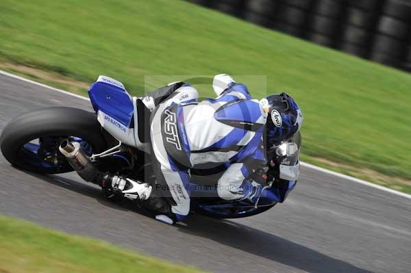 Motorcycle action photographs;Trackday digital images;cadwell;cadwell park photographs;event digital images;eventdigitalimages;motor racing louth lincolnshire;no limits trackdays;peter wileman photography;trackday;trackday photos