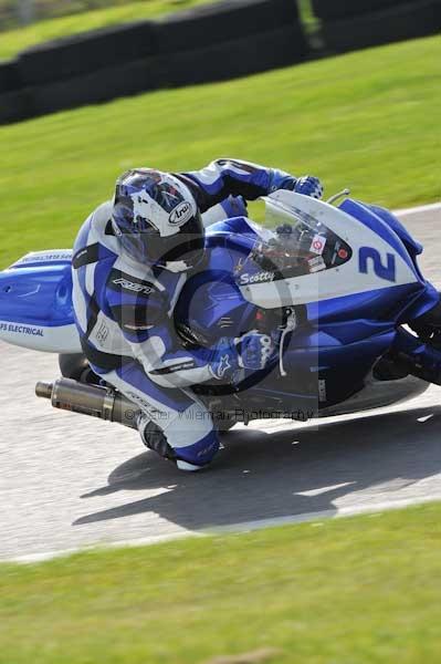 Motorcycle action photographs;Trackday digital images;cadwell;cadwell park photographs;event digital images;eventdigitalimages;motor racing louth lincolnshire;no limits trackdays;peter wileman photography;trackday;trackday photos