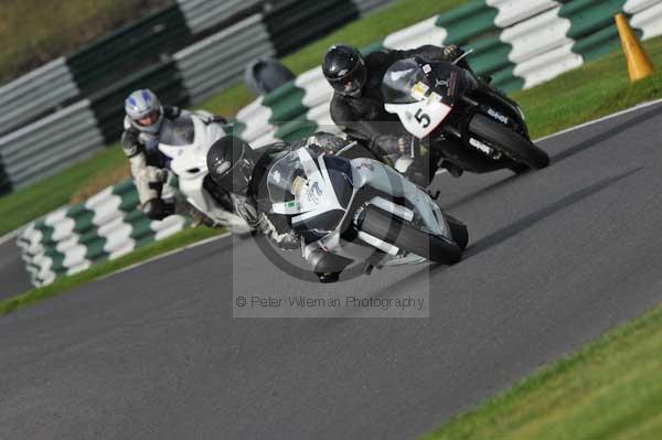 Motorcycle action photographs;Trackday digital images;cadwell;cadwell park photographs;event digital images;eventdigitalimages;motor racing louth lincolnshire;no limits trackdays;peter wileman photography;trackday;trackday photos