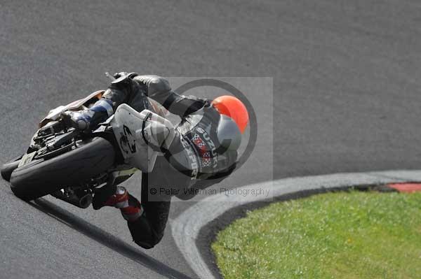 Motorcycle action photographs;Trackday digital images;cadwell;cadwell park photographs;event digital images;eventdigitalimages;motor racing louth lincolnshire;no limits trackdays;peter wileman photography;trackday;trackday photos