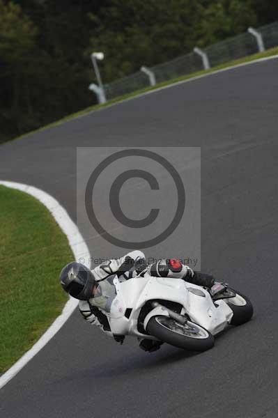 Motorcycle action photographs;Trackday digital images;cadwell;cadwell park photographs;event digital images;eventdigitalimages;motor racing louth lincolnshire;no limits trackdays;peter wileman photography;trackday;trackday photos
