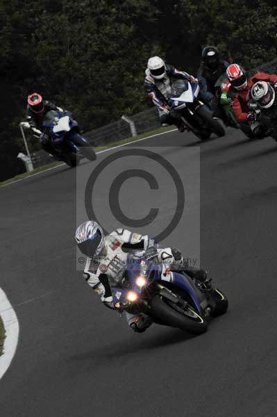 Motorcycle action photographs;Trackday digital images;cadwell;cadwell park photographs;event digital images;eventdigitalimages;motor racing louth lincolnshire;no limits trackdays;peter wileman photography;trackday;trackday photos