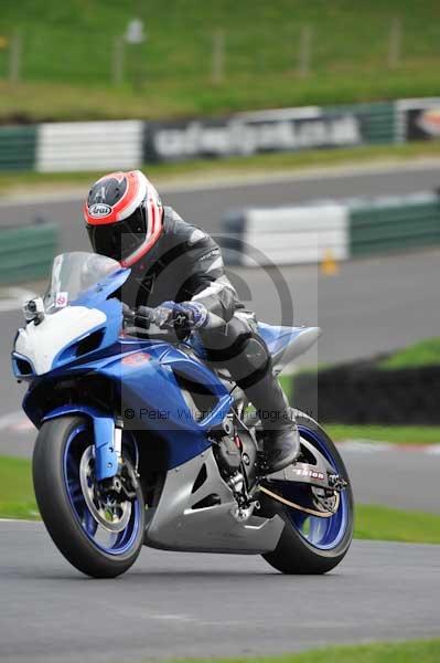 Motorcycle action photographs;Trackday digital images;cadwell;cadwell park photographs;event digital images;eventdigitalimages;motor racing louth lincolnshire;no limits trackdays;peter wileman photography;trackday;trackday photos