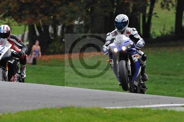 Motorcycle action photographs;Trackday digital images;cadwell;cadwell park photographs;event digital images;eventdigitalimages;motor racing louth lincolnshire;no limits trackdays;peter wileman photography;trackday;trackday photos
