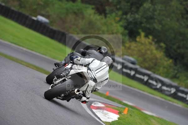 Motorcycle action photographs;Trackday digital images;cadwell;cadwell park photographs;event digital images;eventdigitalimages;motor racing louth lincolnshire;no limits trackdays;peter wileman photography;trackday;trackday photos