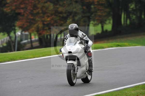 Motorcycle action photographs;Trackday digital images;cadwell;cadwell park photographs;event digital images;eventdigitalimages;motor racing louth lincolnshire;no limits trackdays;peter wileman photography;trackday;trackday photos
