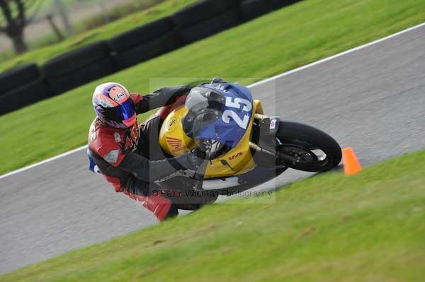 Motorcycle action photographs;Trackday digital images;cadwell;cadwell park photographs;event digital images;eventdigitalimages;motor racing louth lincolnshire;no limits trackdays;peter wileman photography;trackday;trackday photos