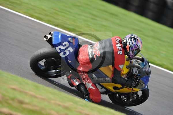 Motorcycle action photographs;Trackday digital images;cadwell;cadwell park photographs;event digital images;eventdigitalimages;motor racing louth lincolnshire;no limits trackdays;peter wileman photography;trackday;trackday photos