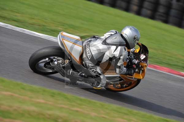 Motorcycle action photographs;Trackday digital images;cadwell;cadwell park photographs;event digital images;eventdigitalimages;motor racing louth lincolnshire;no limits trackdays;peter wileman photography;trackday;trackday photos