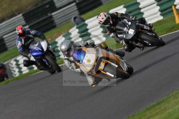 Motorcycle action photographs;Trackday digital images;cadwell;cadwell park photographs;event digital images;eventdigitalimages;motor racing louth lincolnshire;no limits trackdays;peter wileman photography;trackday;trackday photos
