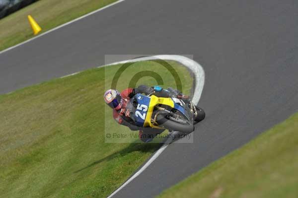 Motorcycle action photographs;Trackday digital images;cadwell;cadwell park photographs;event digital images;eventdigitalimages;motor racing louth lincolnshire;no limits trackdays;peter wileman photography;trackday;trackday photos