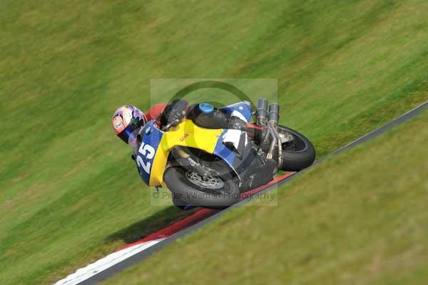 Motorcycle action photographs;Trackday digital images;cadwell;cadwell park photographs;event digital images;eventdigitalimages;motor racing louth lincolnshire;no limits trackdays;peter wileman photography;trackday;trackday photos