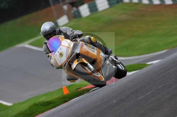 Motorcycle action photographs;Trackday digital images;cadwell;cadwell park photographs;event digital images;eventdigitalimages;motor racing louth lincolnshire;no limits trackdays;peter wileman photography;trackday;trackday photos