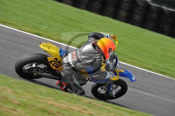 Motorcycle action photographs;Trackday digital images;cadwell;cadwell park photographs;event digital images;eventdigitalimages;motor racing louth lincolnshire;no limits trackdays;peter wileman photography;trackday;trackday photos