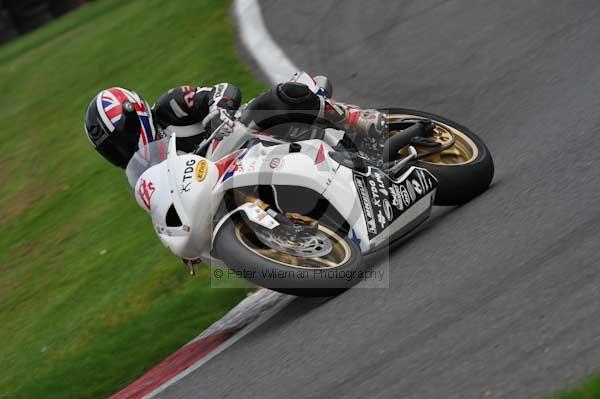 Motorcycle action photographs;Trackday digital images;cadwell;cadwell park photographs;event digital images;eventdigitalimages;motor racing louth lincolnshire;no limits trackdays;peter wileman photography;trackday;trackday photos