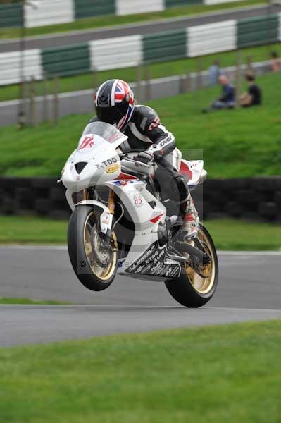 Motorcycle action photographs;Trackday digital images;cadwell;cadwell park photographs;event digital images;eventdigitalimages;motor racing louth lincolnshire;no limits trackdays;peter wileman photography;trackday;trackday photos