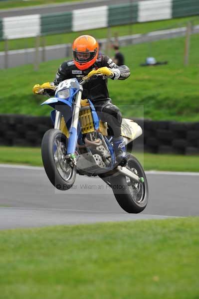Motorcycle action photographs;Trackday digital images;cadwell;cadwell park photographs;event digital images;eventdigitalimages;motor racing louth lincolnshire;no limits trackdays;peter wileman photography;trackday;trackday photos