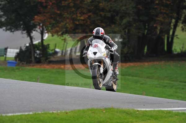 Motorcycle action photographs;Trackday digital images;cadwell;cadwell park photographs;event digital images;eventdigitalimages;motor racing louth lincolnshire;no limits trackdays;peter wileman photography;trackday;trackday photos