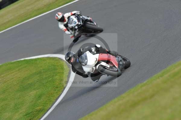 Motorcycle action photographs;Trackday digital images;cadwell;cadwell park photographs;event digital images;eventdigitalimages;motor racing louth lincolnshire;no limits trackdays;peter wileman photography;trackday;trackday photos