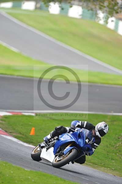 Motorcycle action photographs;Trackday digital images;cadwell;cadwell park photographs;event digital images;eventdigitalimages;motor racing louth lincolnshire;no limits trackdays;peter wileman photography;trackday;trackday photos