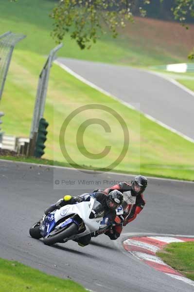 Motorcycle action photographs;Trackday digital images;cadwell;cadwell park photographs;event digital images;eventdigitalimages;motor racing louth lincolnshire;no limits trackdays;peter wileman photography;trackday;trackday photos