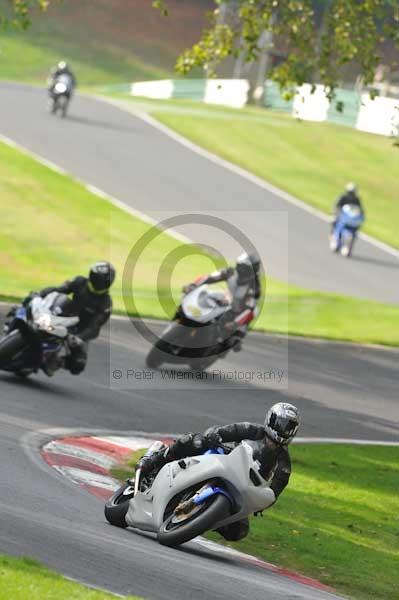 Motorcycle action photographs;Trackday digital images;cadwell;cadwell park photographs;event digital images;eventdigitalimages;motor racing louth lincolnshire;no limits trackdays;peter wileman photography;trackday;trackday photos
