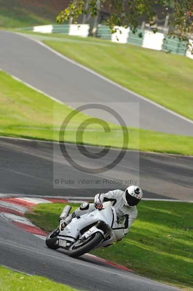 Motorcycle action photographs;Trackday digital images;cadwell;cadwell park photographs;event digital images;eventdigitalimages;motor racing louth lincolnshire;no limits trackdays;peter wileman photography;trackday;trackday photos