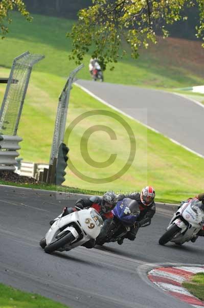 Motorcycle action photographs;Trackday digital images;cadwell;cadwell park photographs;event digital images;eventdigitalimages;motor racing louth lincolnshire;no limits trackdays;peter wileman photography;trackday;trackday photos