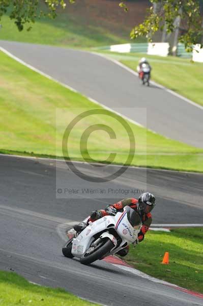 Motorcycle action photographs;Trackday digital images;cadwell;cadwell park photographs;event digital images;eventdigitalimages;motor racing louth lincolnshire;no limits trackdays;peter wileman photography;trackday;trackday photos