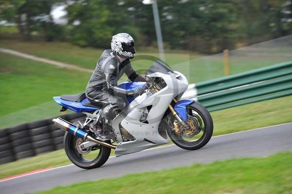 Motorcycle action photographs;Trackday digital images;cadwell;cadwell park photographs;event digital images;eventdigitalimages;motor racing louth lincolnshire;no limits trackdays;peter wileman photography;trackday;trackday photos